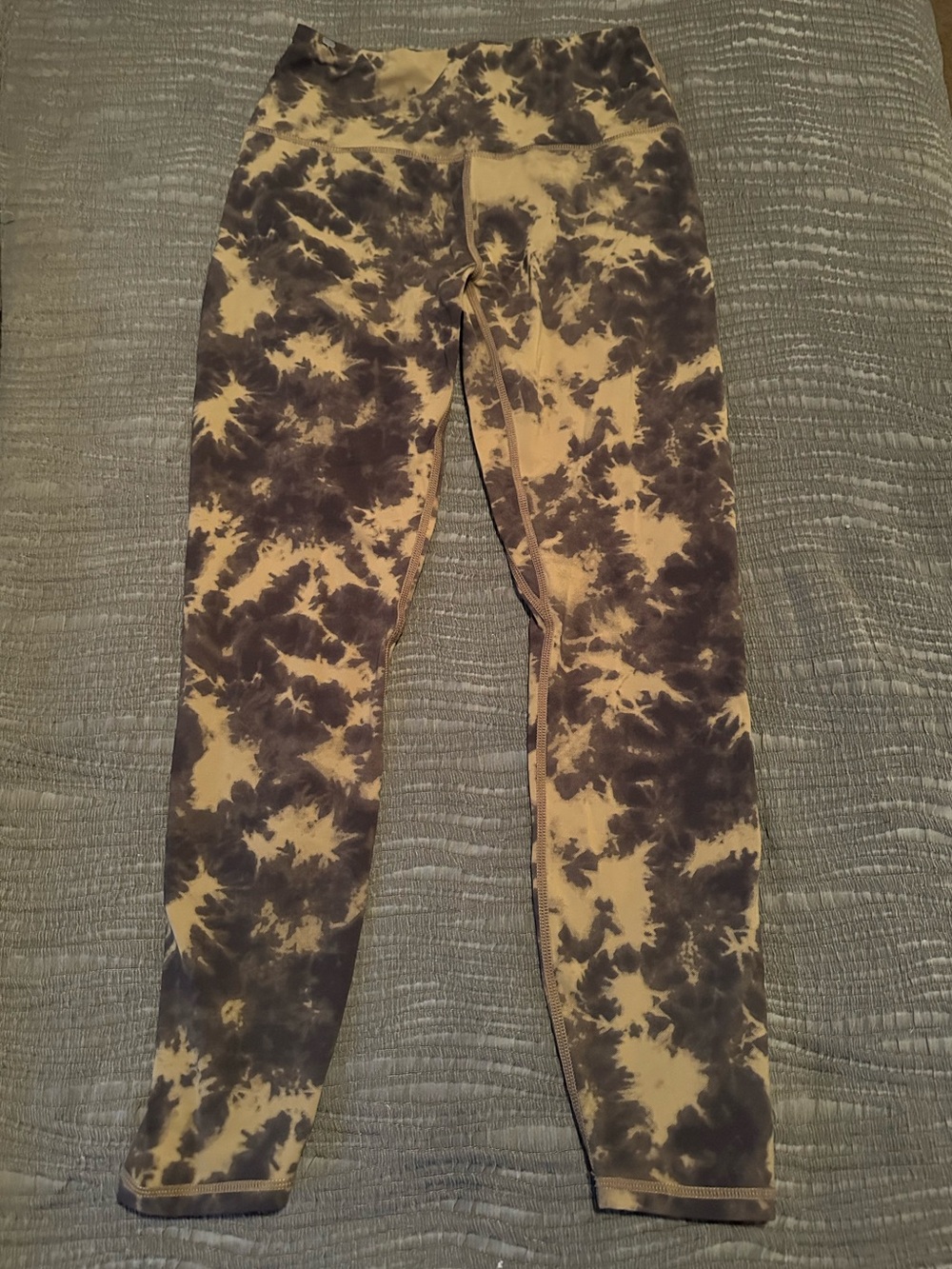 Varley, Let’s Go, Tie-Dye Leggings in Flaxen Tie-Dye